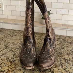Coral cowboy boots
